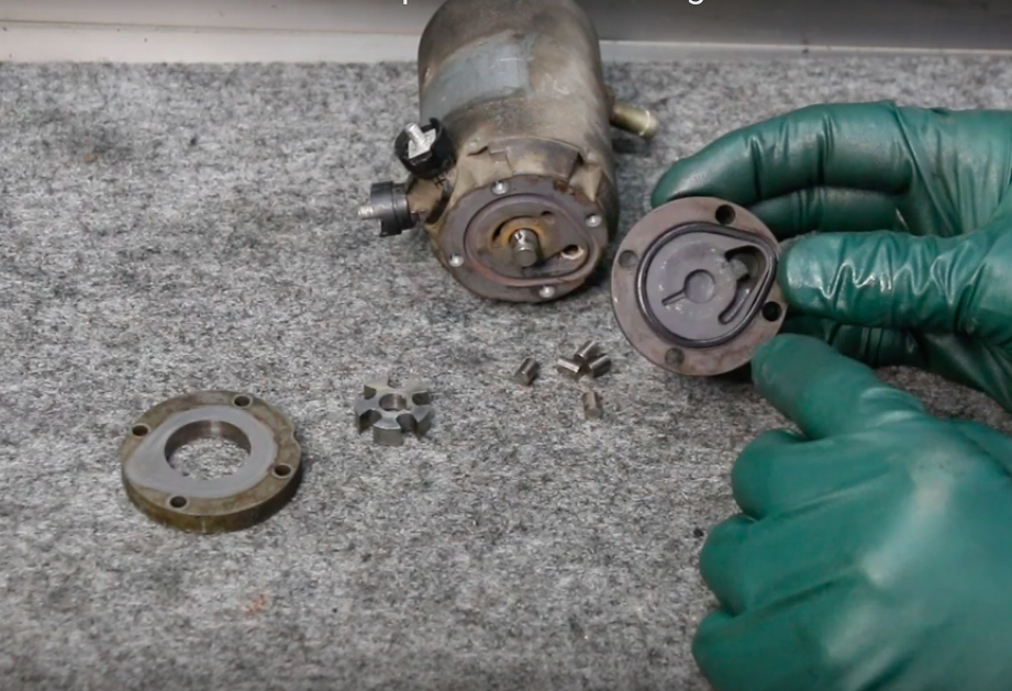 Bosch Djetronic Electric Fuel Pump Stuck or Leaking? Here is How to